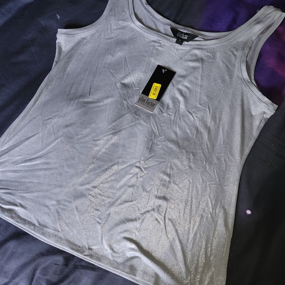 Slim factor shiny tank top - Picture 2 of 3
